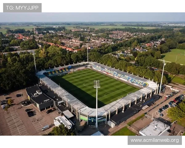 ued体育在线为用户提供专业的赛事分析和实时比分让体育迷掌握第一手资讯